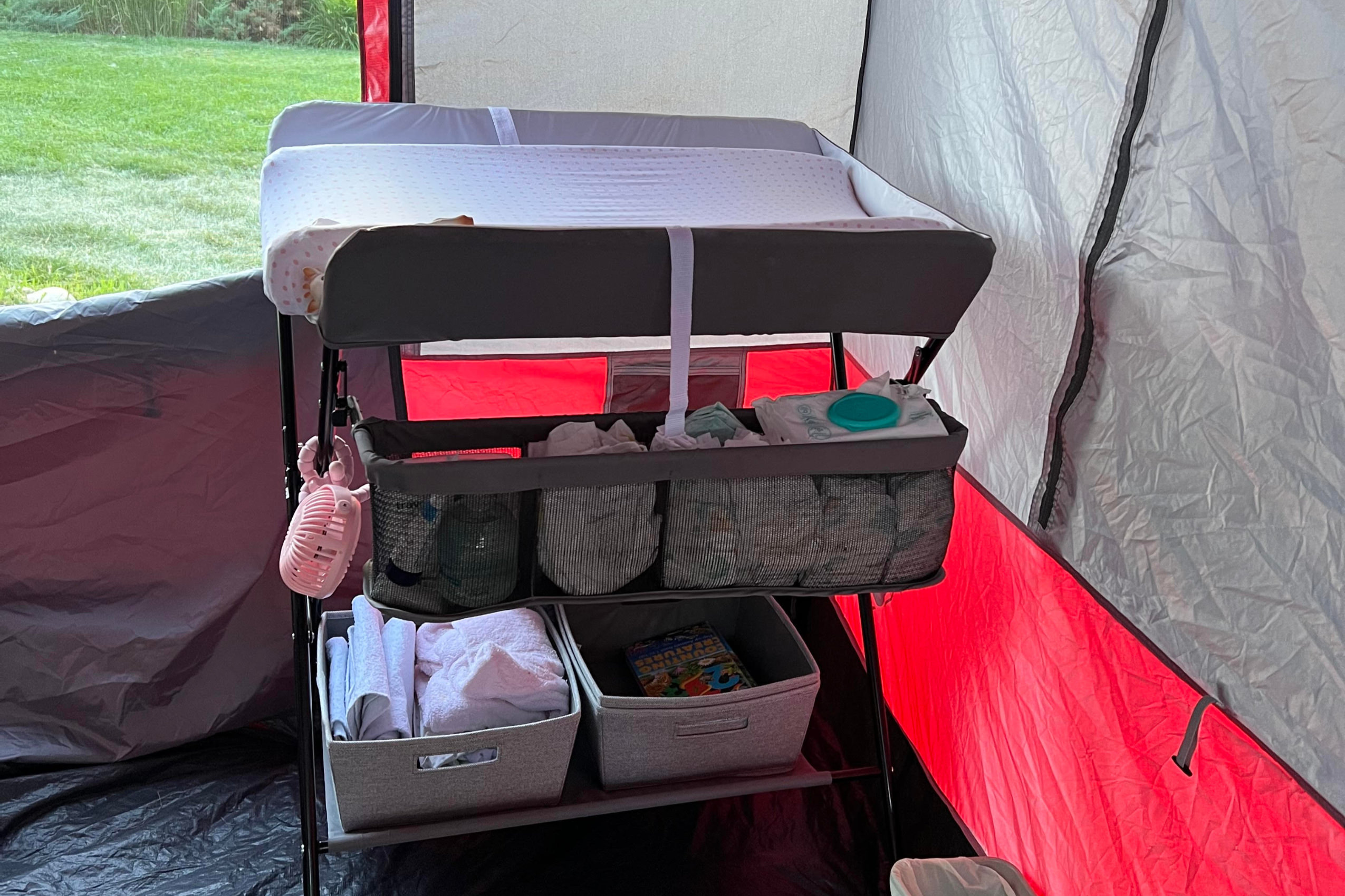 Baby changing station in the parent pod.